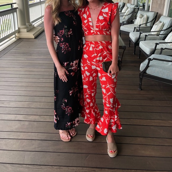 Fun flowy pants - Picture 3 of 3